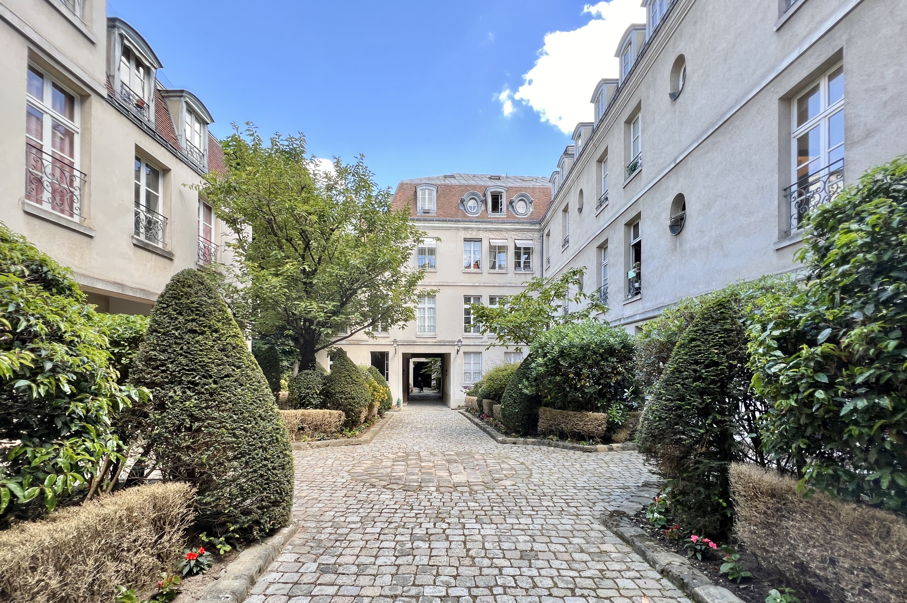 Estimation immobilière personnalisée à Paris par les experts de l’agence Thomas d’Aquin