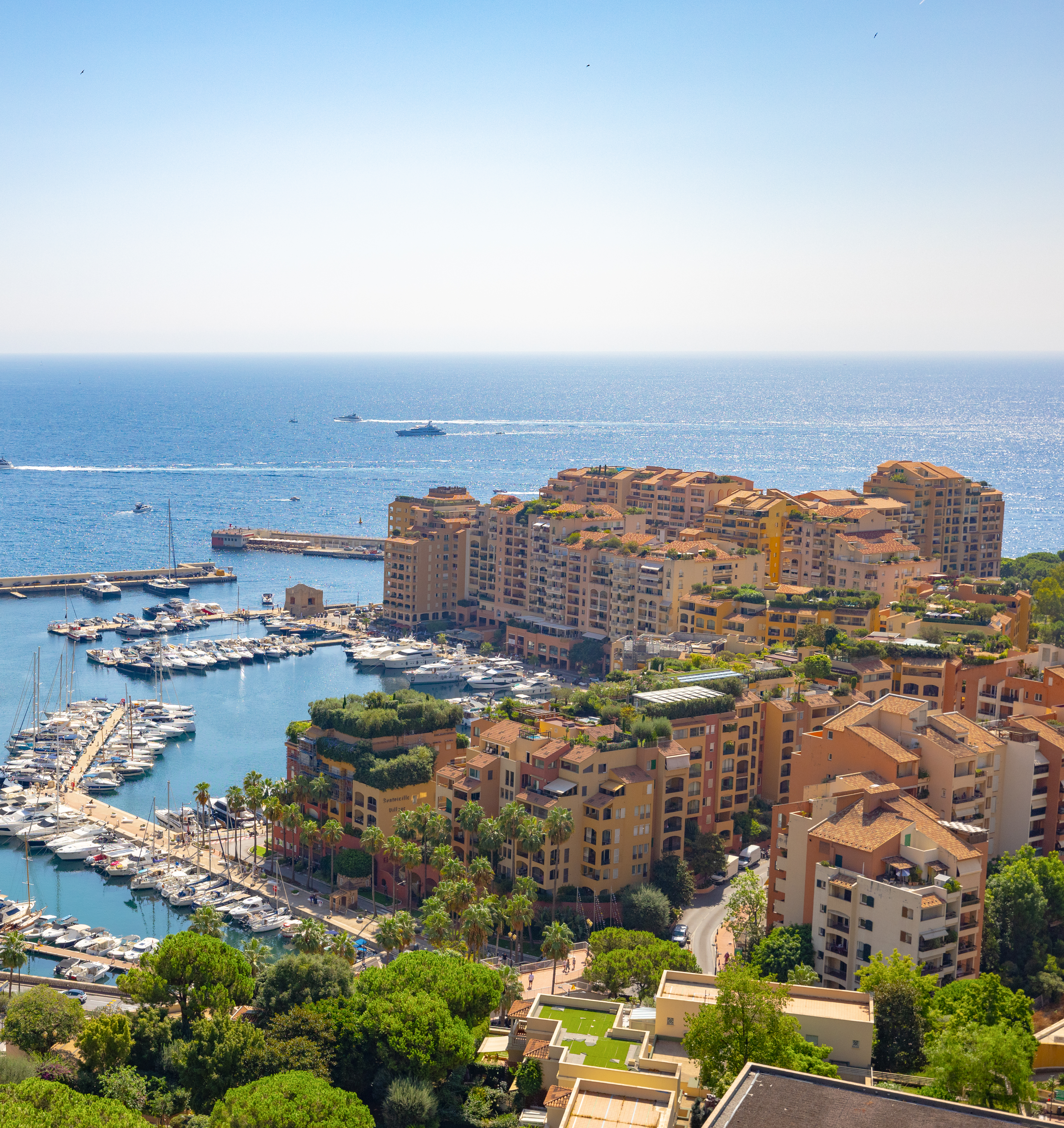 Vue sur le port de Fontvieille