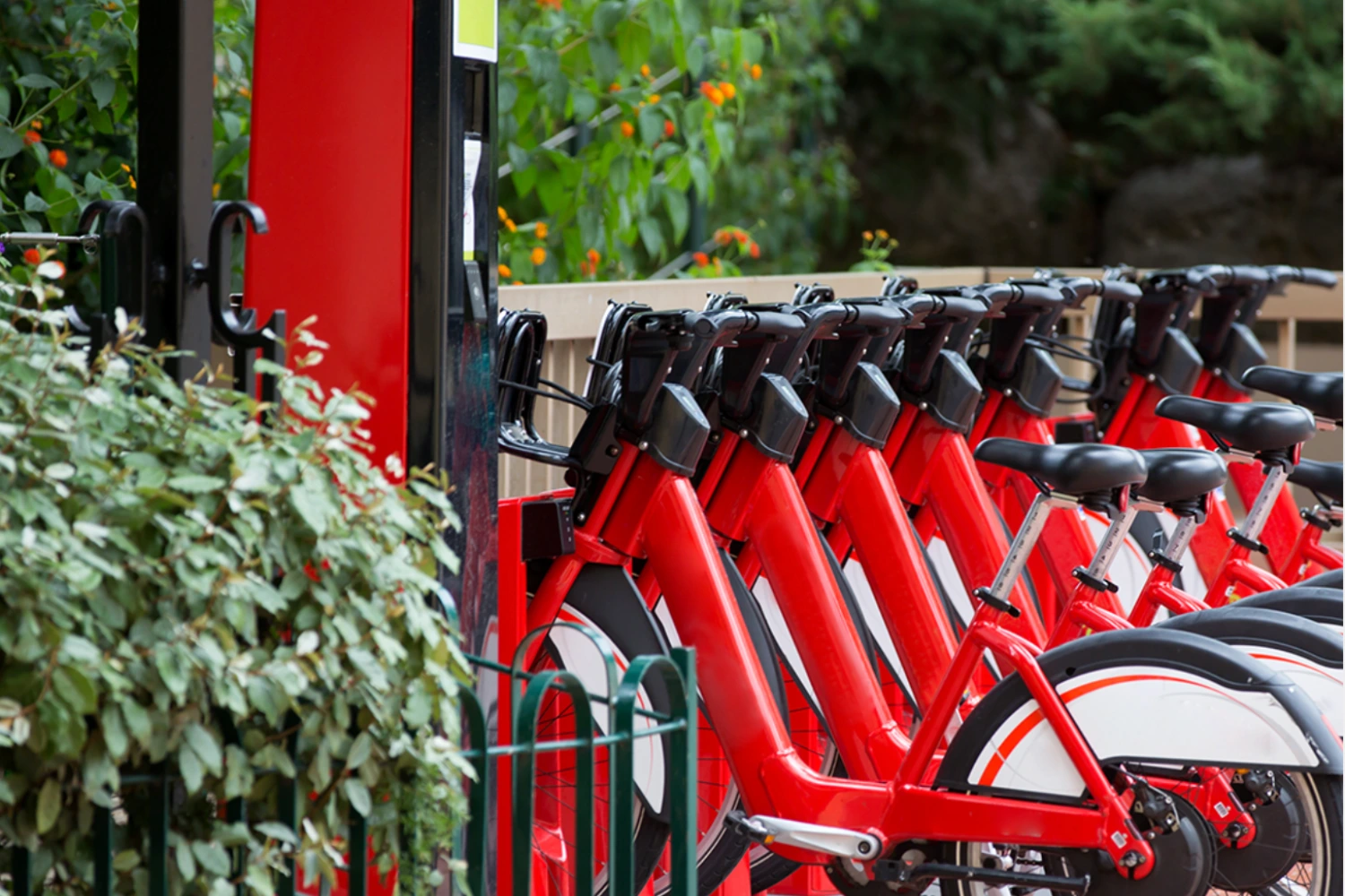 Stazione per biciclette elettriche MonaBike